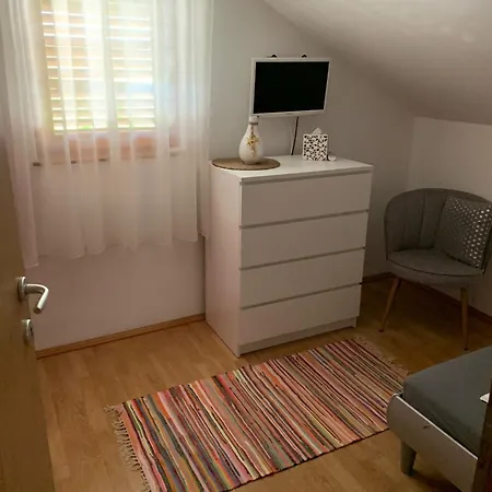 Kuca Ivko Holiday home *